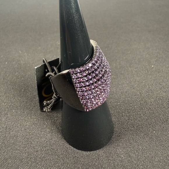 nOir Jewelry Purple Rhinestone Ring Size 8 - Picture 2 of 6